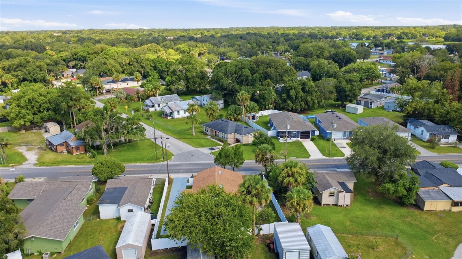 Single Family Residence at 1416 SOUTHWEST RD, SANFORD, photo 42 of 44