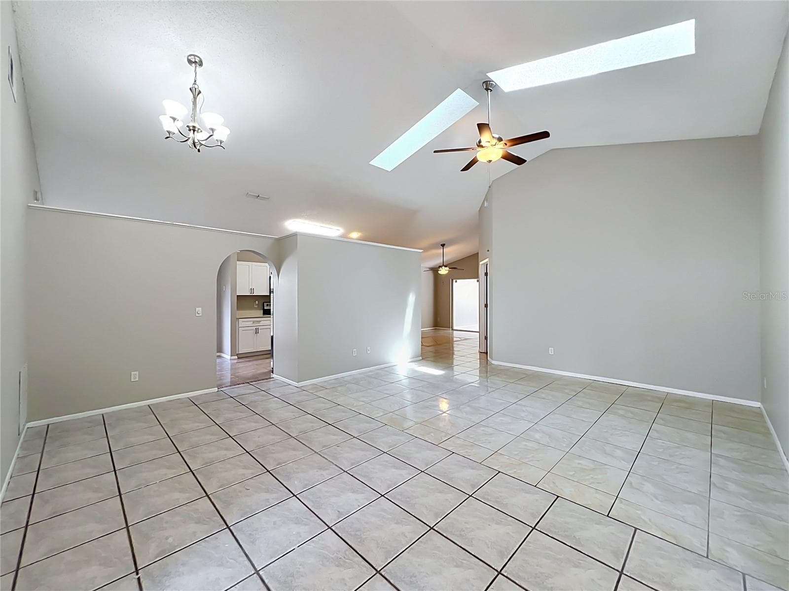 Single Family Residence at 1365 CRAWFORD DR, APOPKA, photo 2 of 37