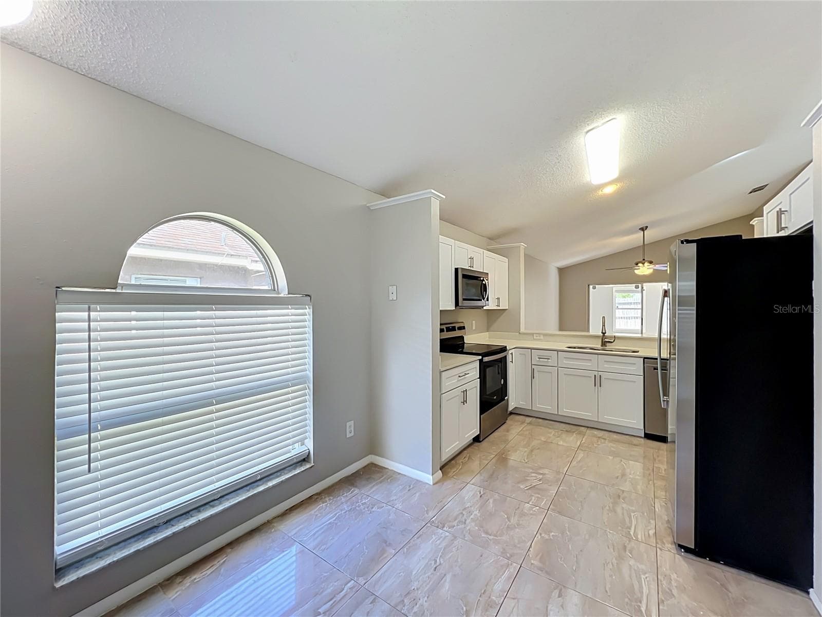 Single Family Residence at 1365 CRAWFORD DR, APOPKA, photo 7 of 37