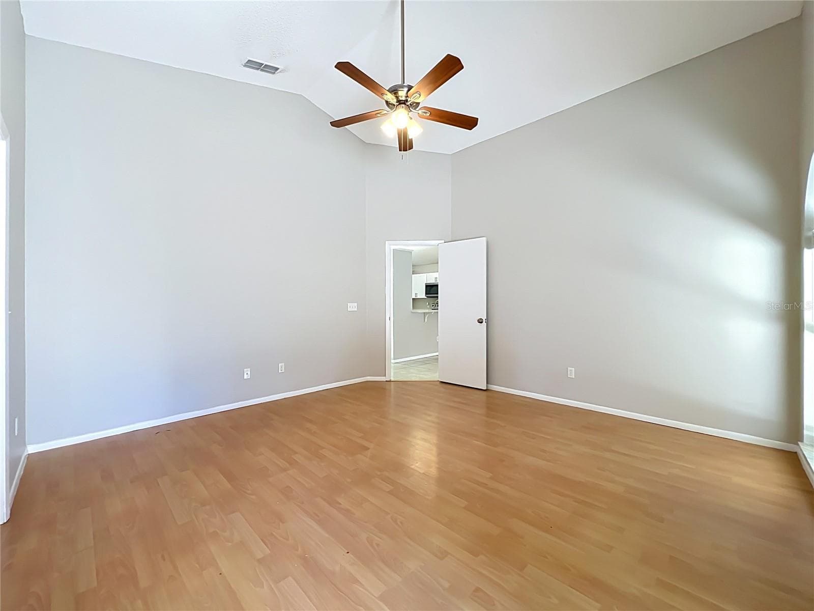 Single Family Residence at 1365 CRAWFORD DR, APOPKA, photo 20 of 37