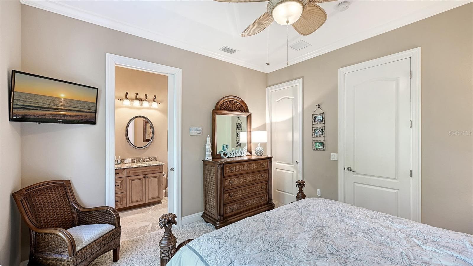 Another view of bedroom 2 - 106 74TH ST #100, HOLMES BEACH