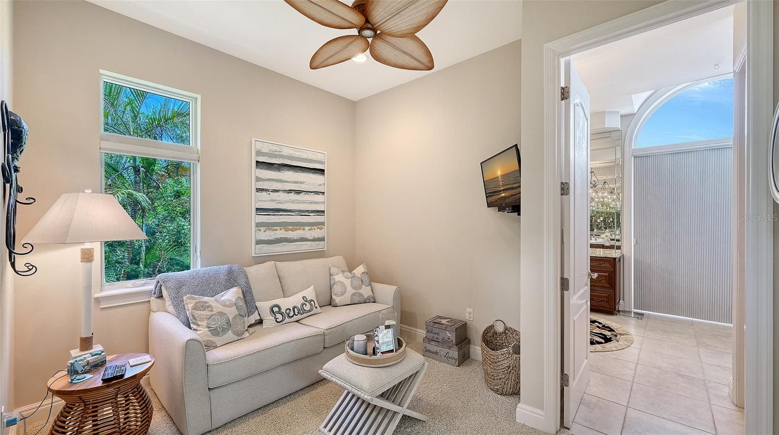 Currently a cozy retreat this could be a yoga space, exercise space, or another home office area. - 106 74TH ST #100, HOLMES BEACH