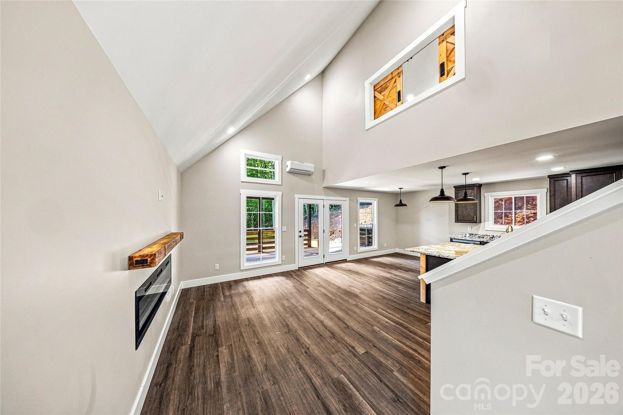 Open-concept main living area - 87 Catatoga Trail, Marion