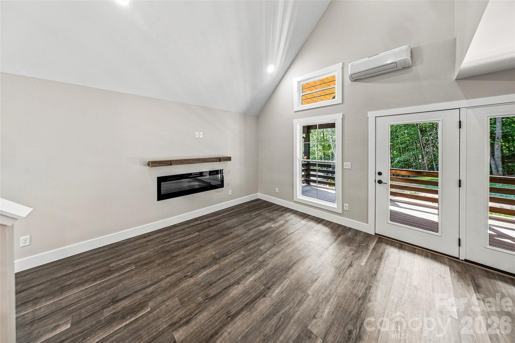 Great room with vaulted ceiling - 87 Catatoga Trail, Marion