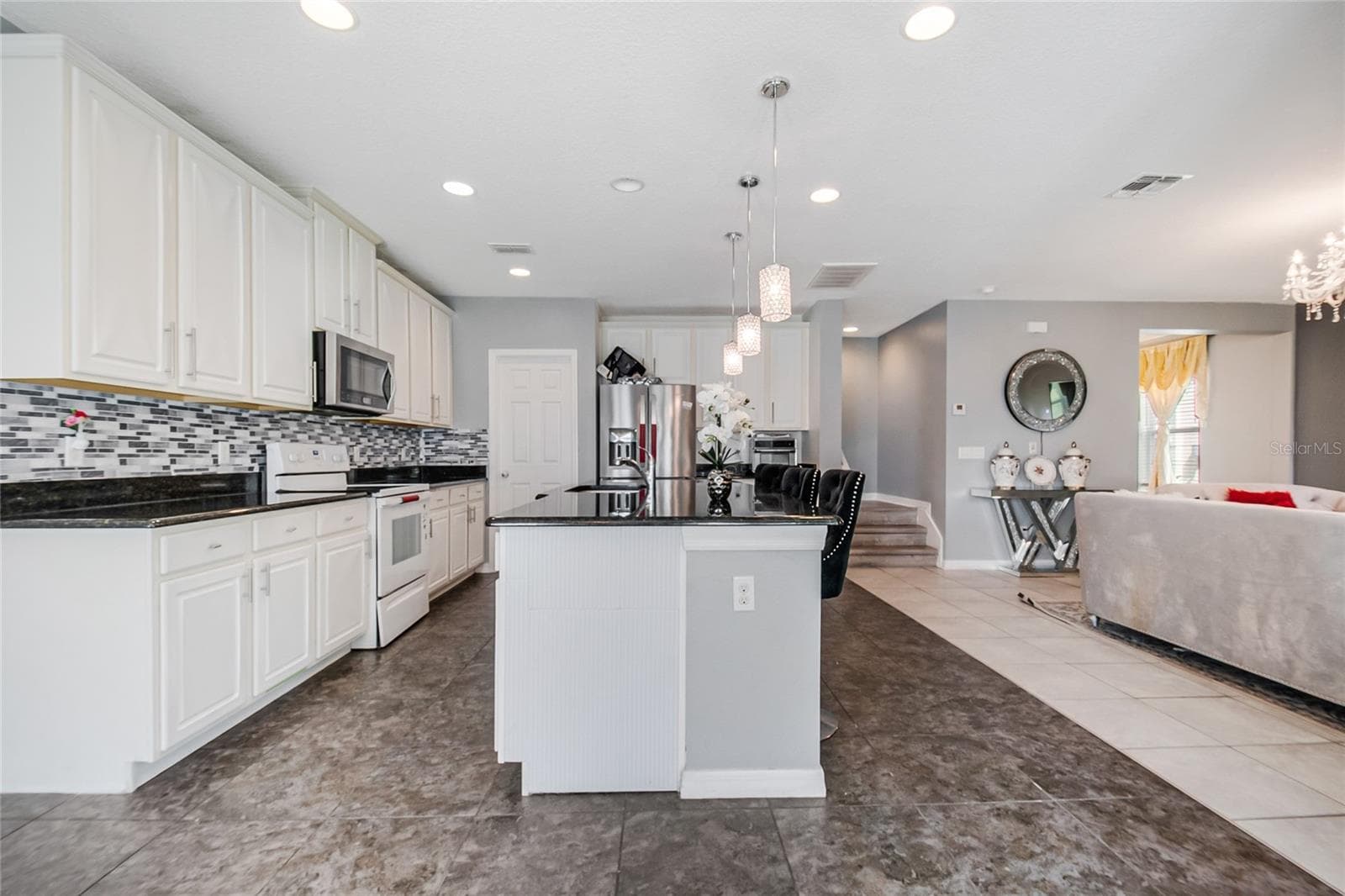 Single Family Residence at 2753 MONTICELLO WAY, KISSIMMEE, photo 16 of 49