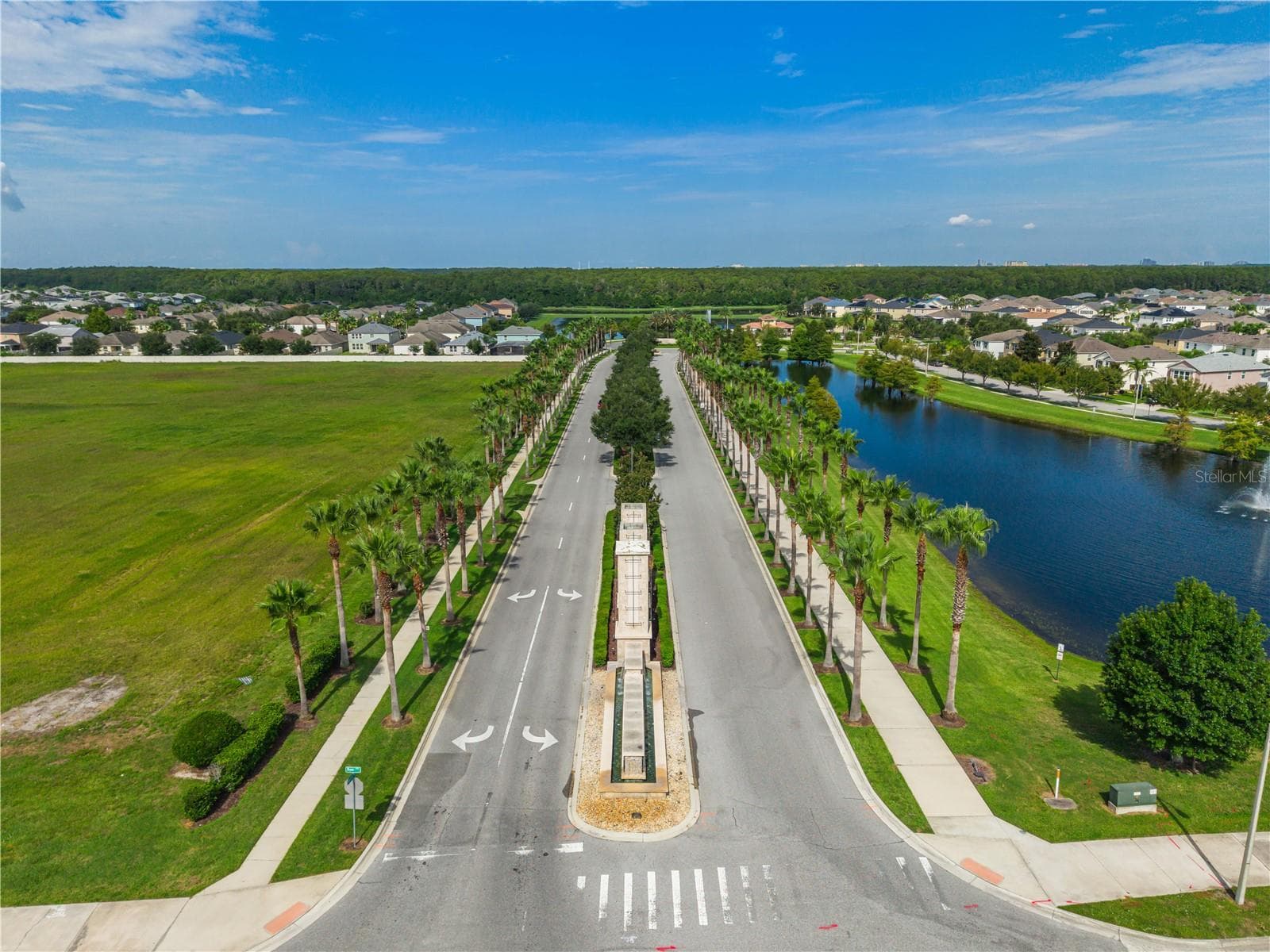 Single Family Residence at 2753 MONTICELLO WAY, KISSIMMEE, photo 2 of 49