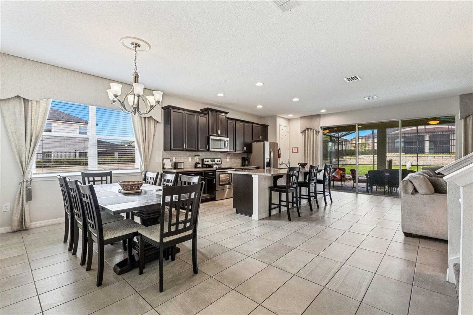 Single Family Residence at 1832 SANDY PARK TRL, KISSIMMEE, photo 3 of 39