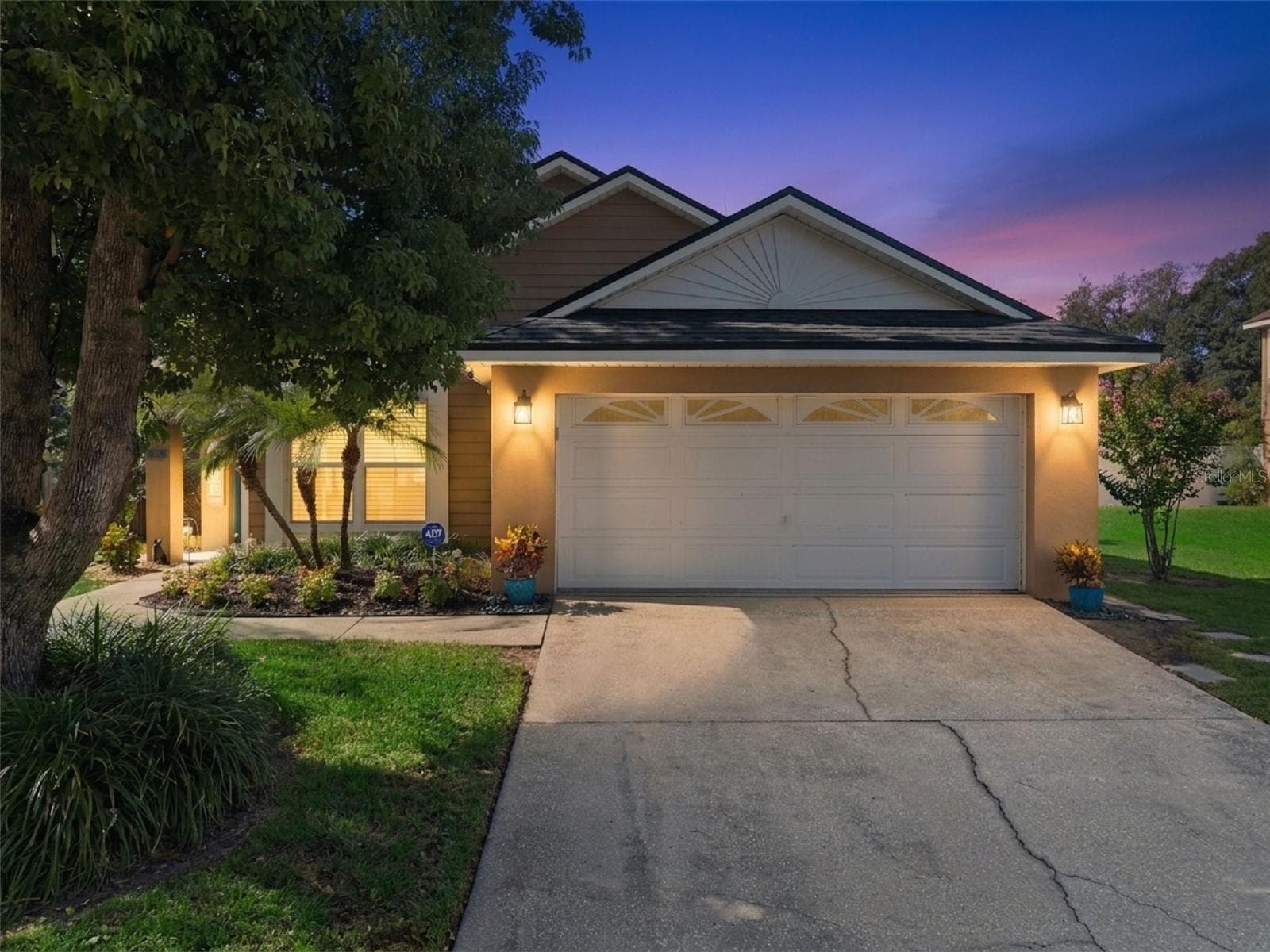 Single Family Residence at 1038 ROYAL OAKS DR, APOPKA, photo 2 of 35