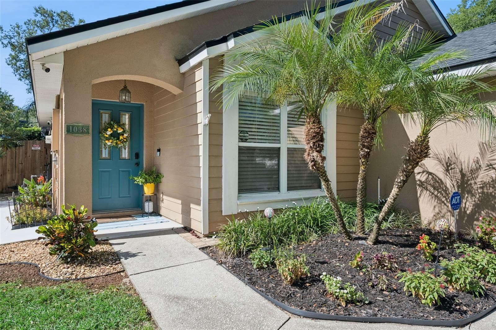 Single Family Residence at 1038 ROYAL OAKS DR, APOPKA, photo 3 of 35