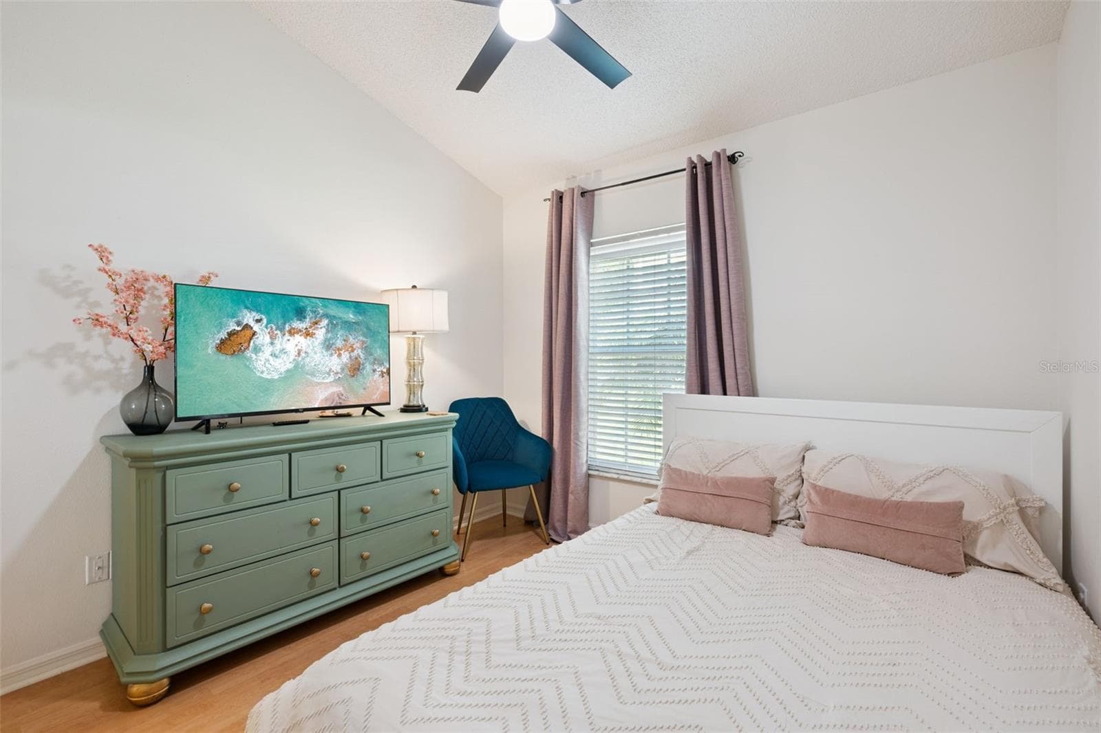 Single Family Residence at 1038 ROYAL OAKS DR, APOPKA, photo 18 of 35