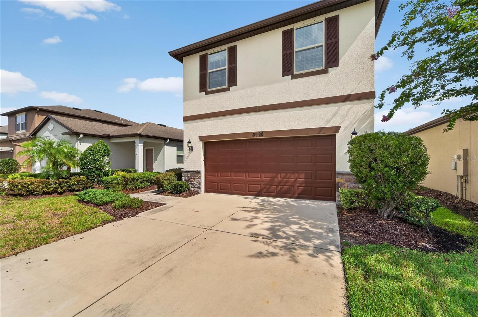 Single Family Residence at 9128 GRANT LINE LN, RIVERVIEW, photo 4 of 93
