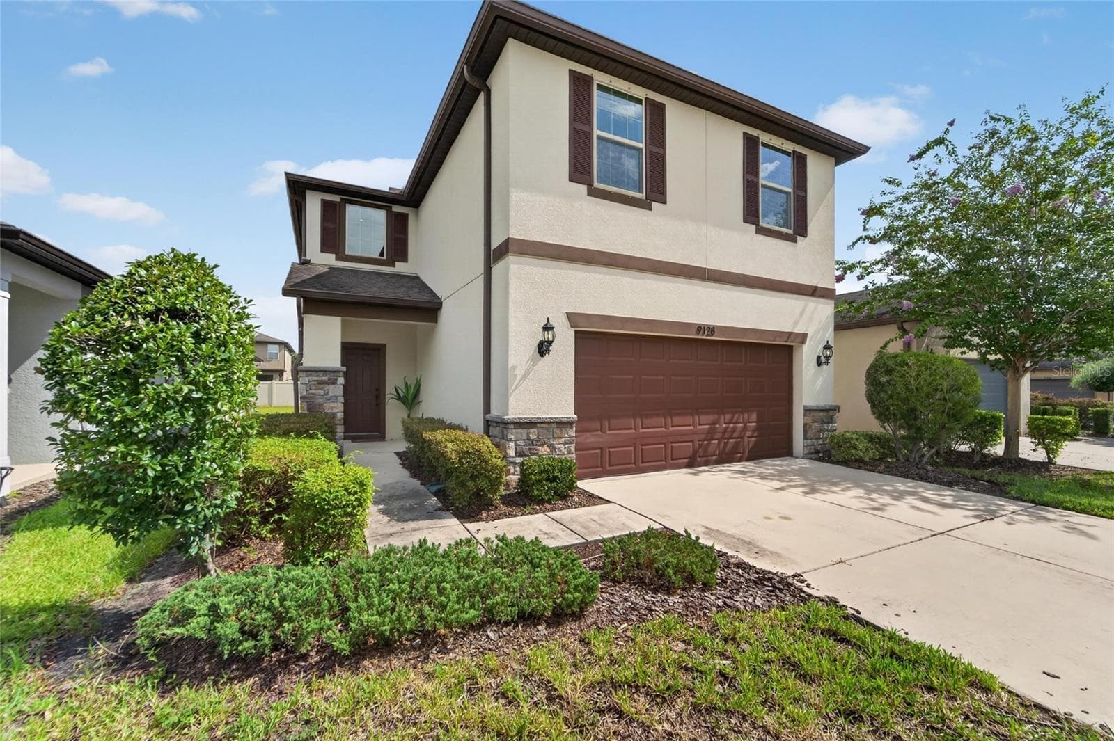 Single Family Residence at 9128 GRANT LINE LN, RIVERVIEW, photo 5 of 93