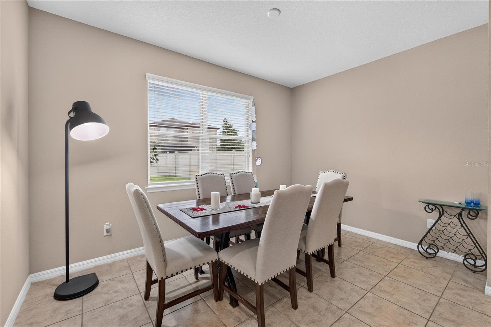 Single Family Residence at 9128 GRANT LINE LN, RIVERVIEW, photo 19 of 93