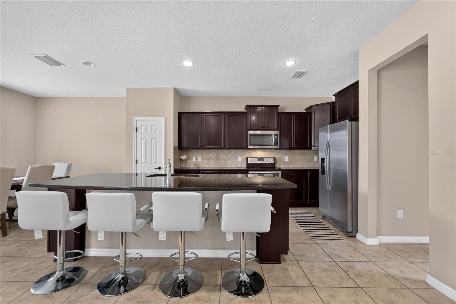Single Family Residence at 9128 GRANT LINE LN, RIVERVIEW, photo 20 of 93