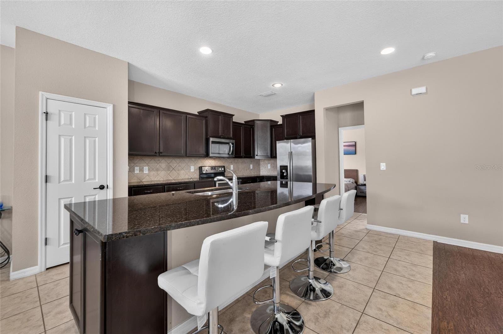 Single Family Residence at 9128 GRANT LINE LN, RIVERVIEW, photo 21 of 93