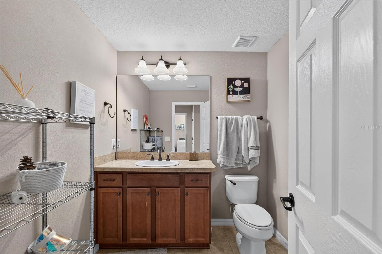 Single Family Residence at 9128 GRANT LINE LN, RIVERVIEW, photo 42 of 93