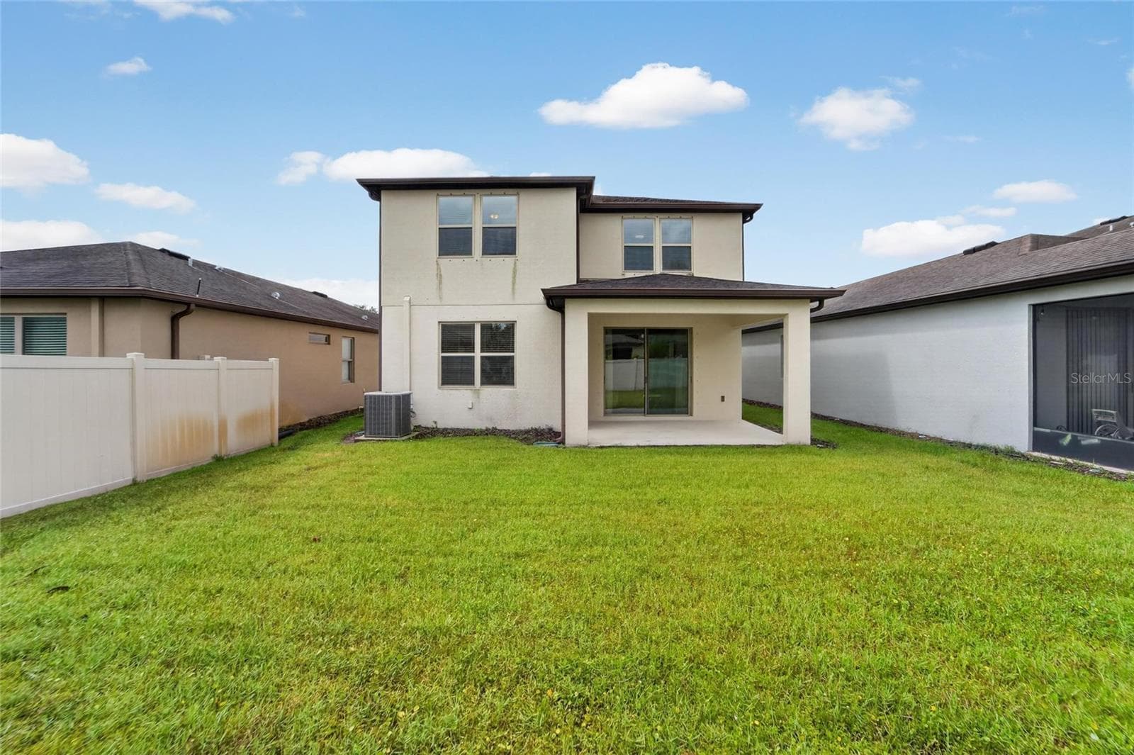 Single Family Residence at 9128 GRANT LINE LN, RIVERVIEW, photo 46 of 93