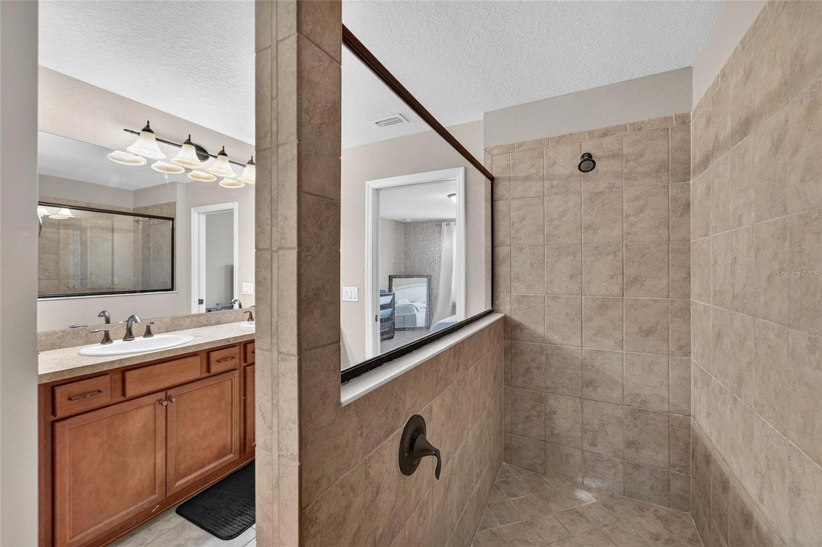 Single Family Residence at 9128 GRANT LINE LN, RIVERVIEW, photo 54 of 93