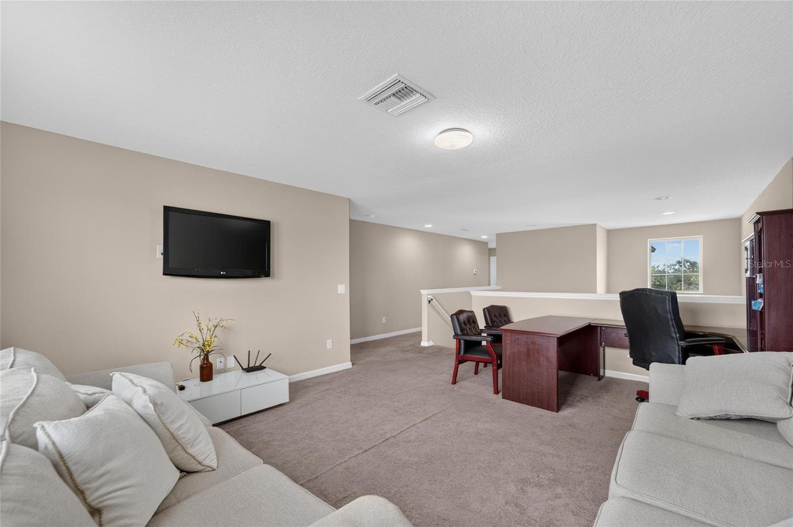 Single Family Residence at 9128 GRANT LINE LN, RIVERVIEW, photo 62 of 93