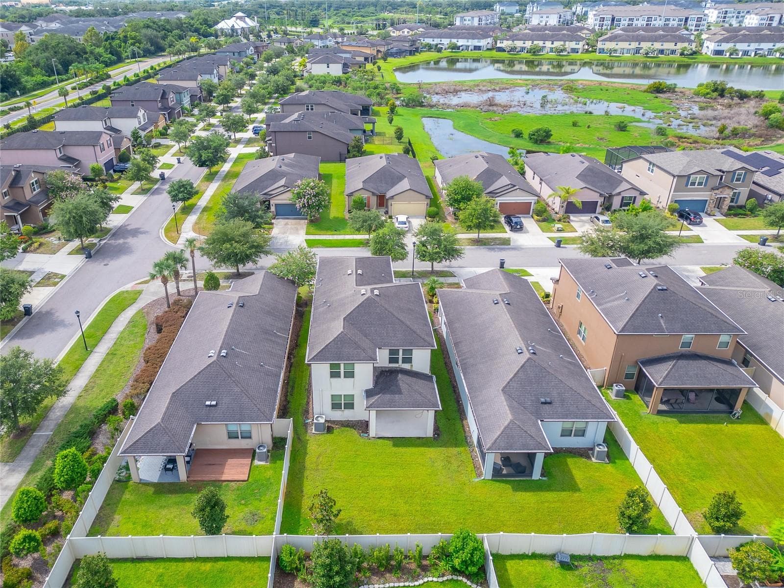 Single Family Residence at 9128 GRANT LINE LN, RIVERVIEW, photo 80 of 93