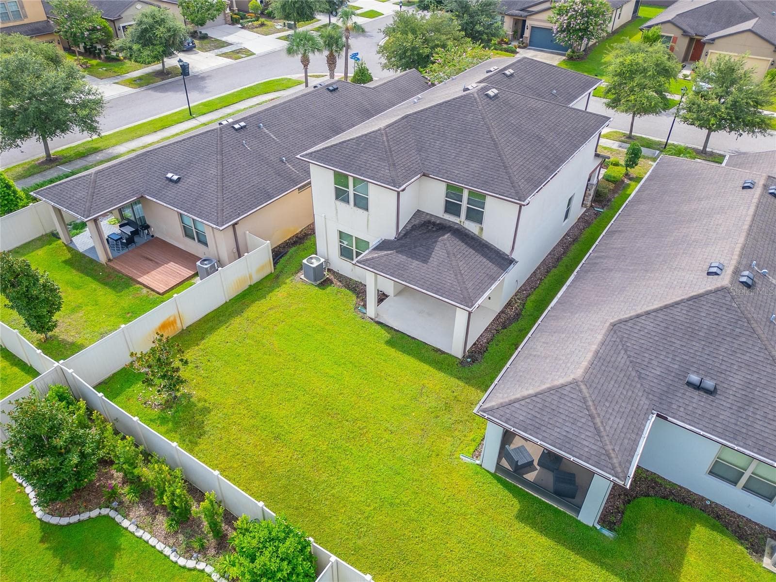Single Family Residence at 9128 GRANT LINE LN, RIVERVIEW, photo 82 of 93