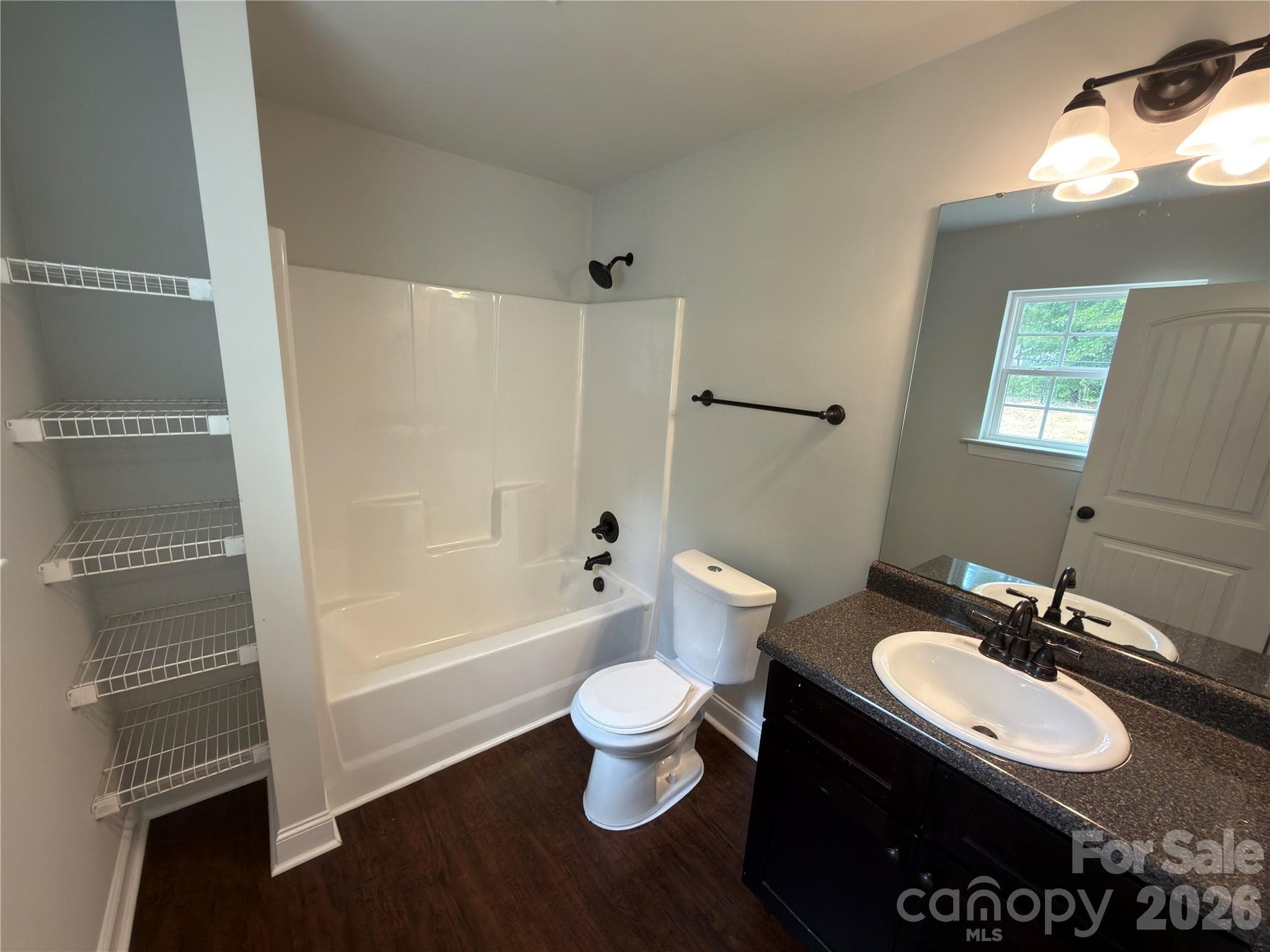 Single Family Residence at 1411 Foxbrook Circle, Lancaster, photo 13 of 16