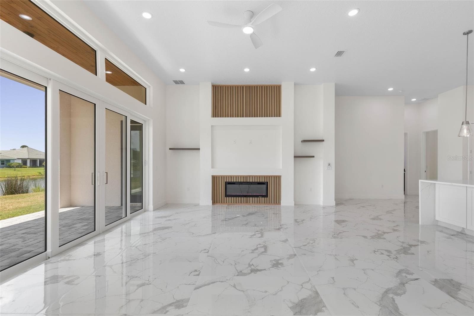 Electric Fireplace - 116 LONGVIEW WAY N, PALM COAST