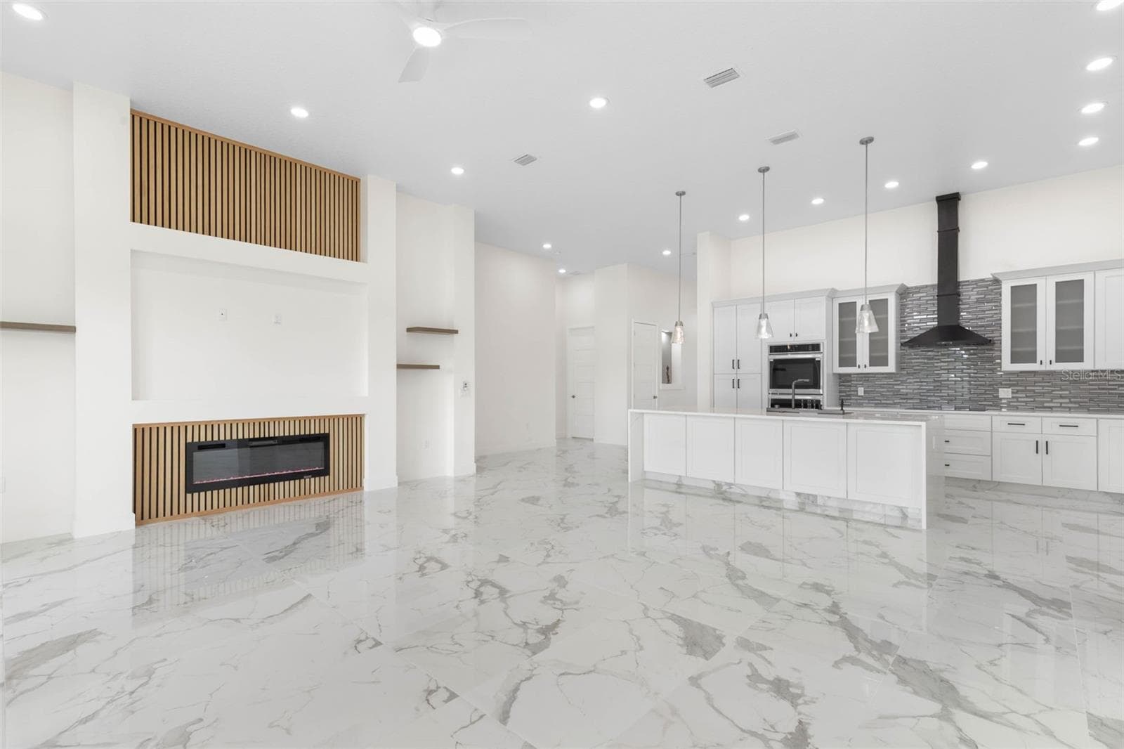 Top of the line finishes - 116 LONGVIEW WAY N, PALM COAST