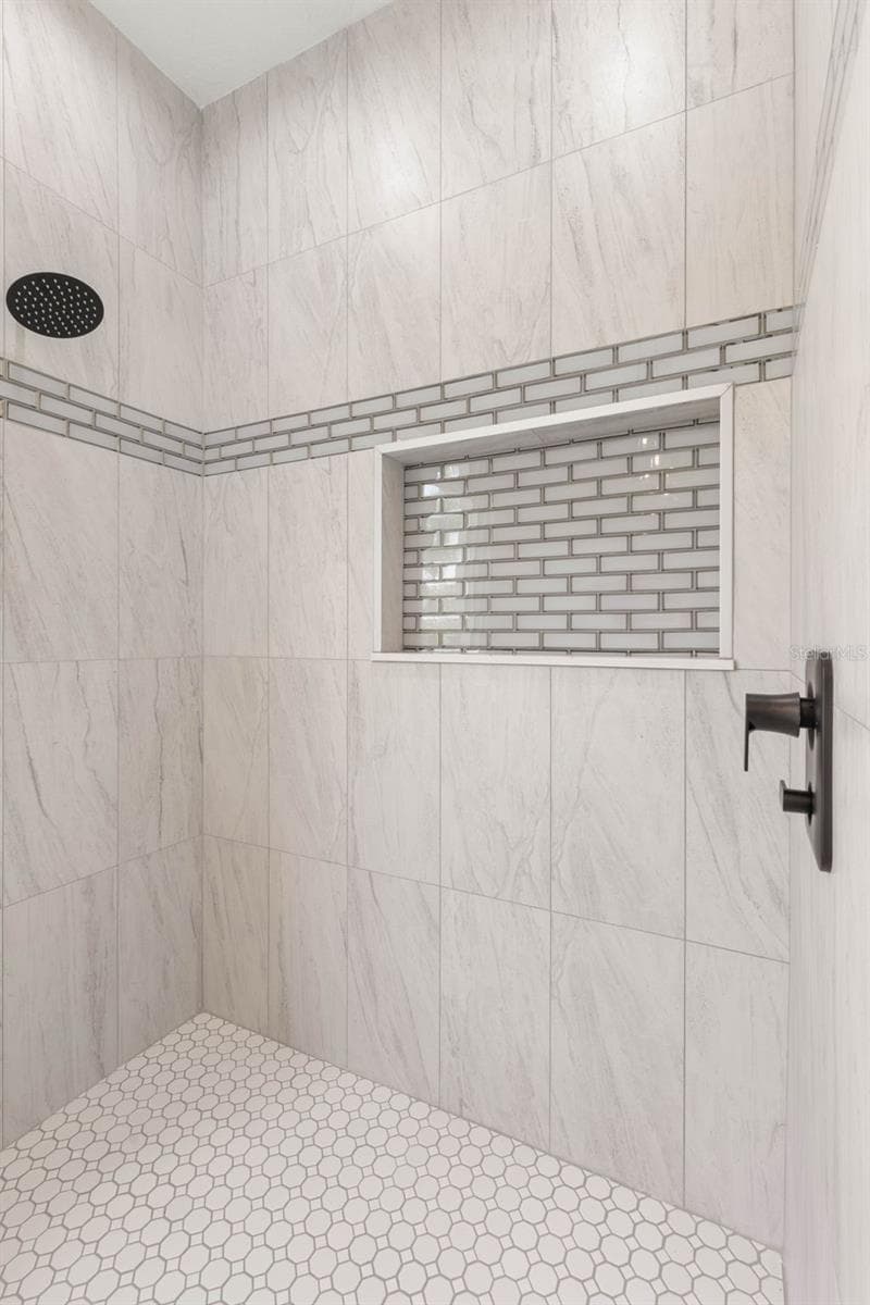 Light up Custom Rain Shower - 116 LONGVIEW WAY N, PALM COAST