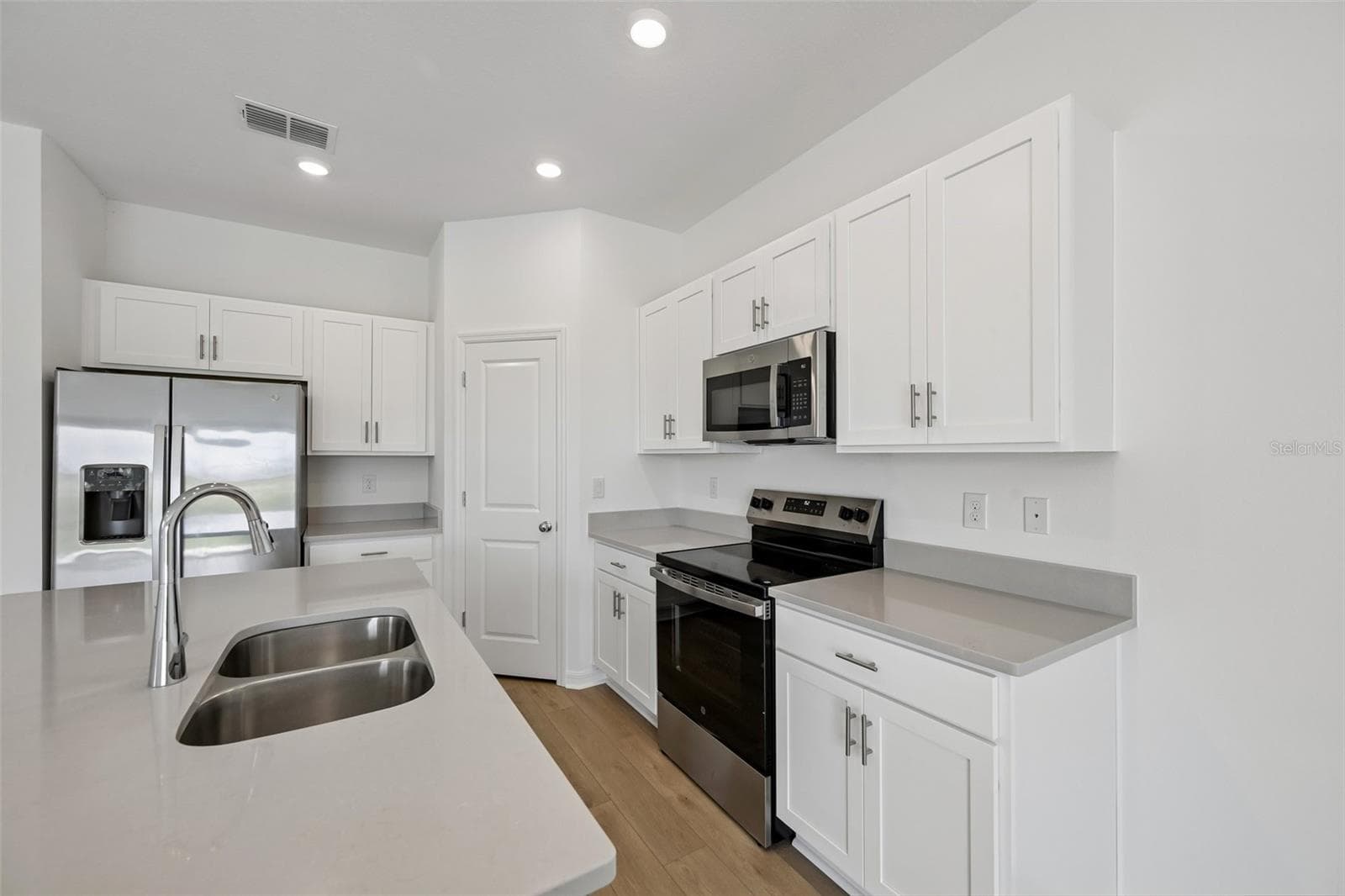 10754 Eclipse Street ~ Ready Now - 10754 ECLIPSE ST, SARASOTA