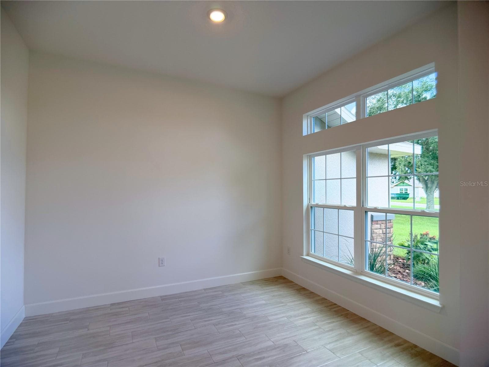 Single Family Residence at 37094 HIDDEN VIEW CIRCLE, DADE CITY, photo 7 of 30