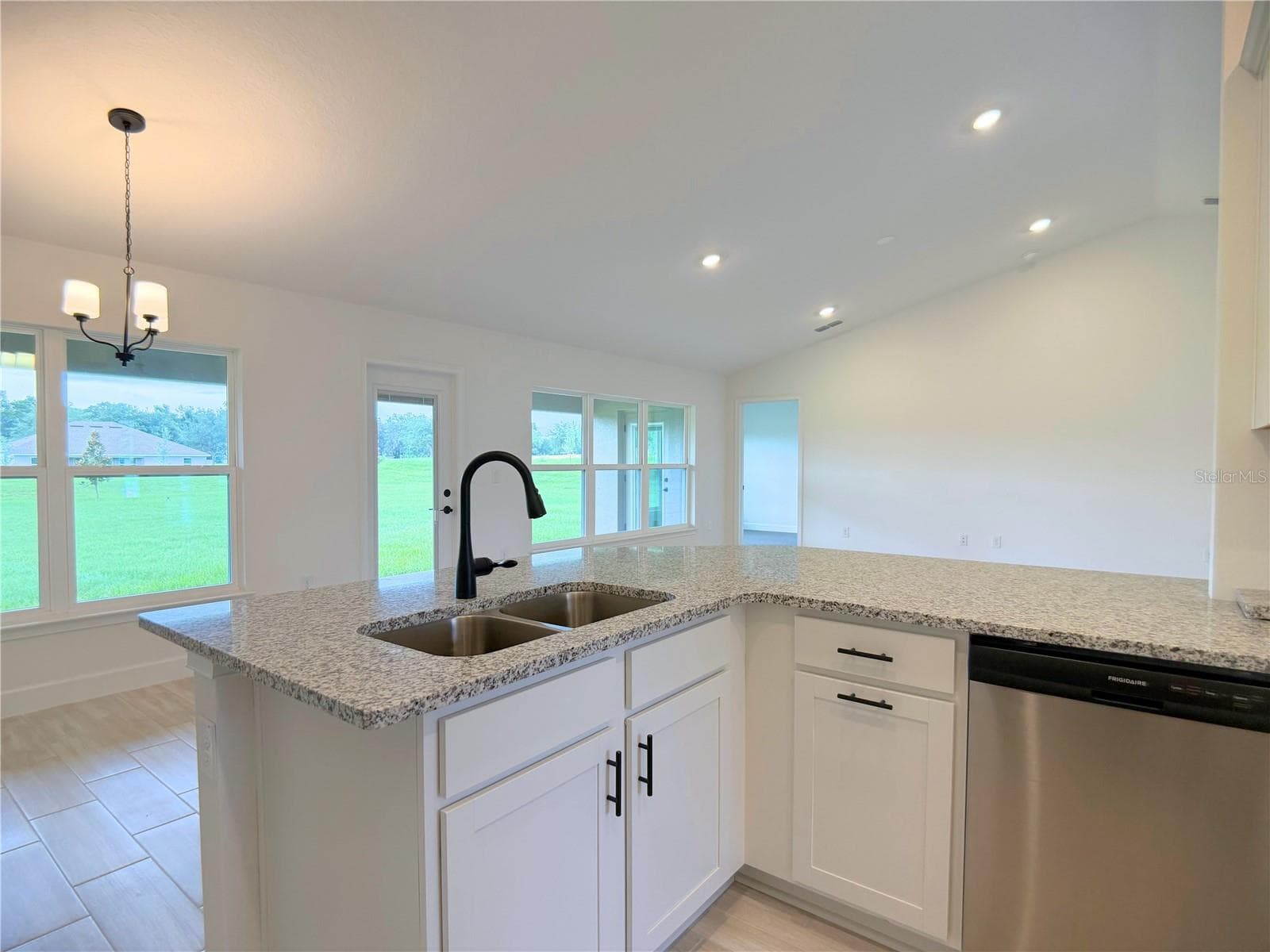 Single Family Residence at 37094 HIDDEN VIEW CIRCLE, DADE CITY, photo 10 of 30