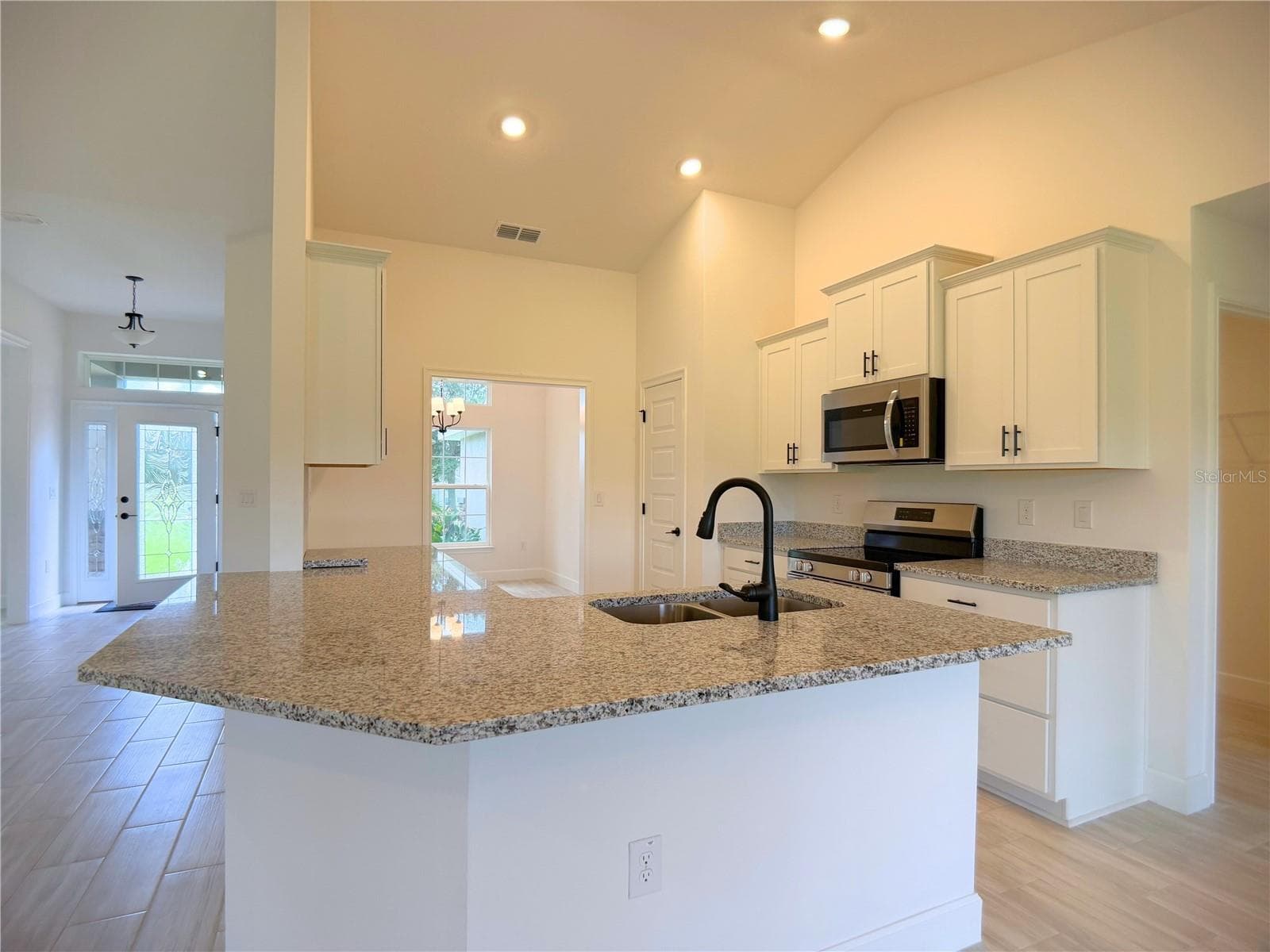 Single Family Residence at 37094 HIDDEN VIEW CIRCLE, DADE CITY, photo 11 of 30