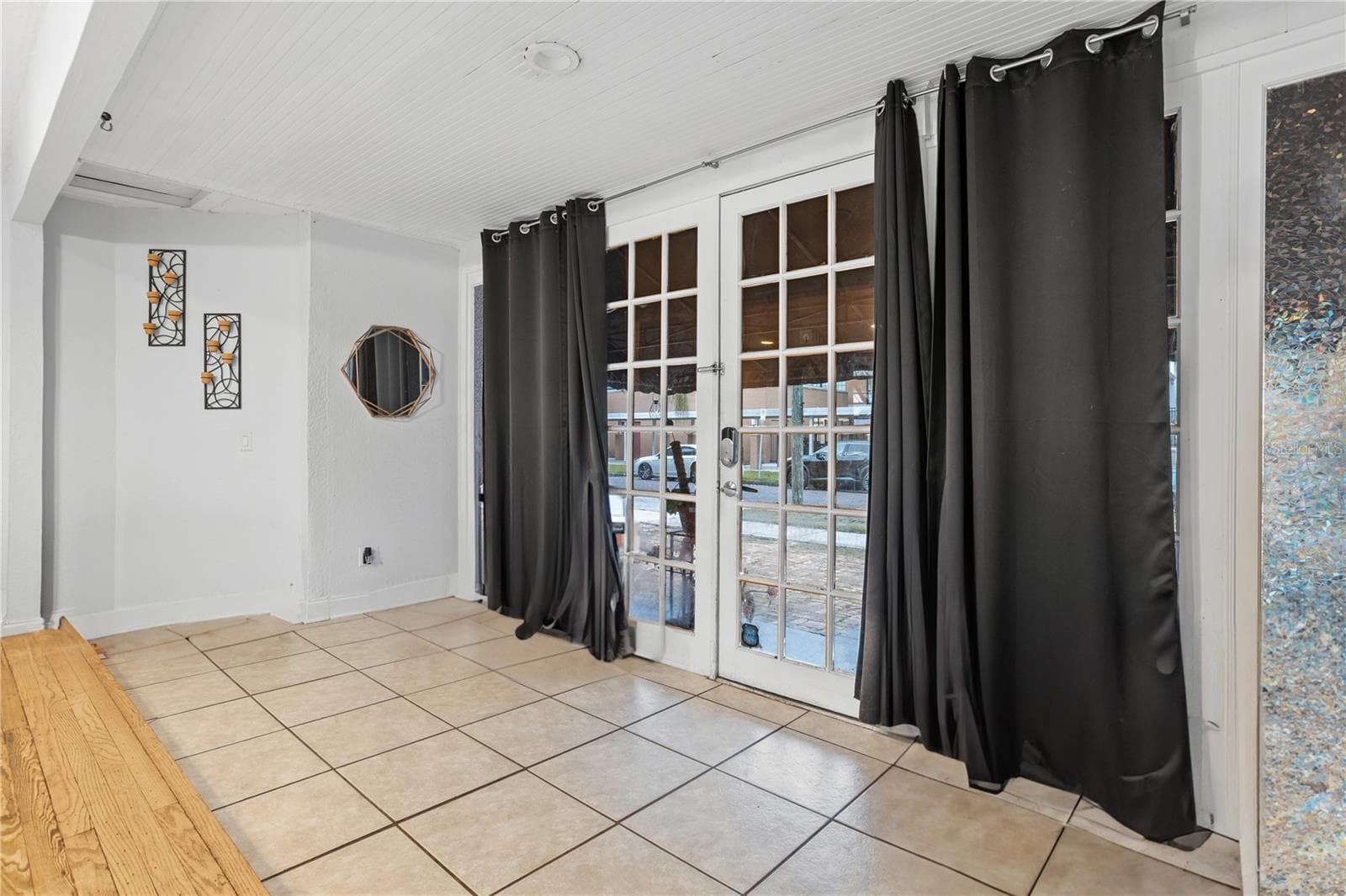 Living Area - 816 E JEFFERSON ST, ORLANDO