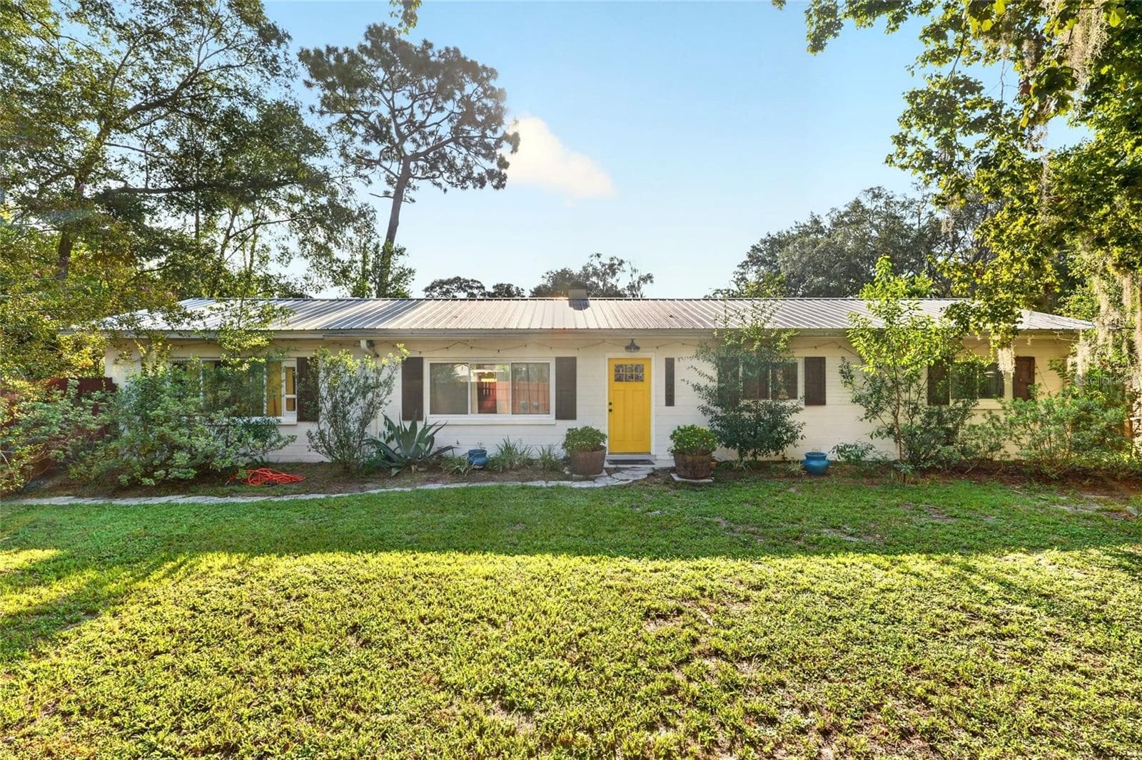3929 NW 20TH TER
