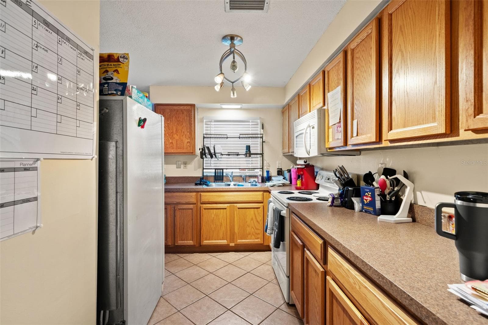 Single Family Residence at 4555 CYNTHIA LN, SPRING HILL, photo 10 of 28