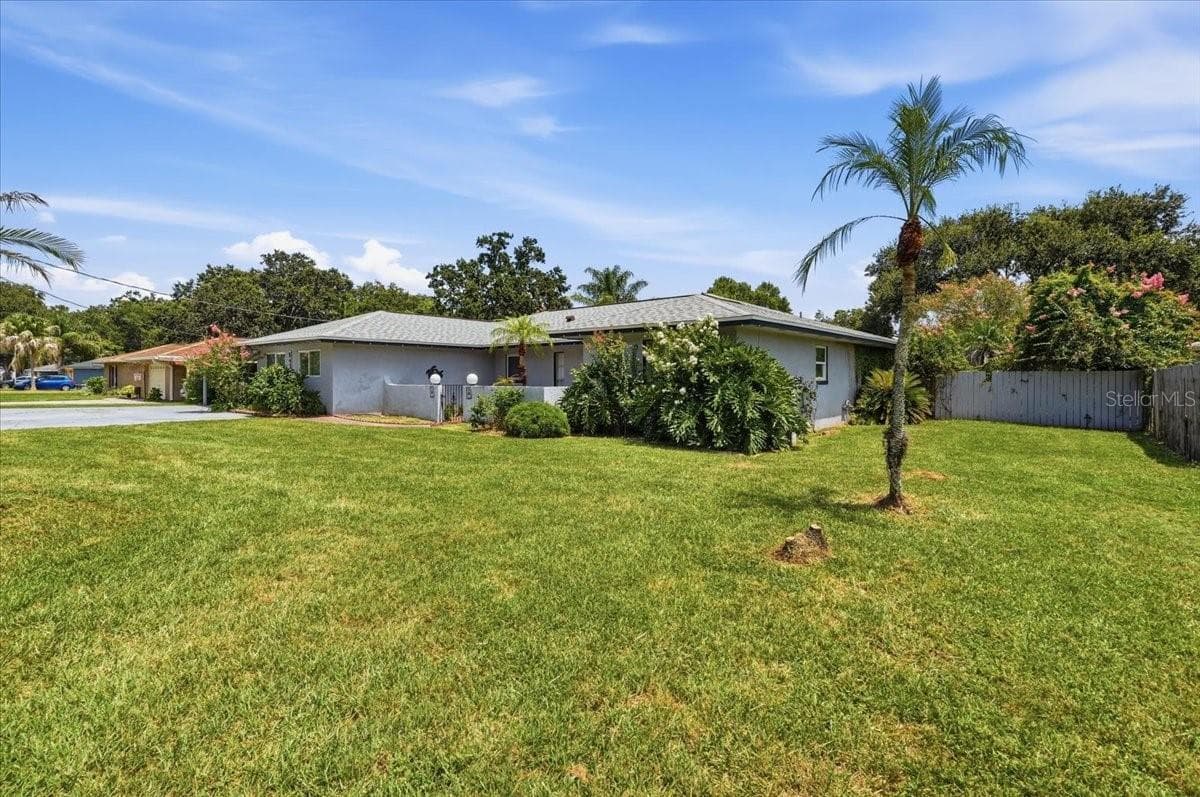Single Family Residence at 543 STATE ROAD 559, AUBURNDALE, photo 3 of 77