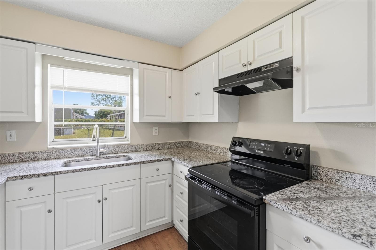 Single Family Residence at 1704 WAYMAN ST, LAKELAND, photo 17 of 32