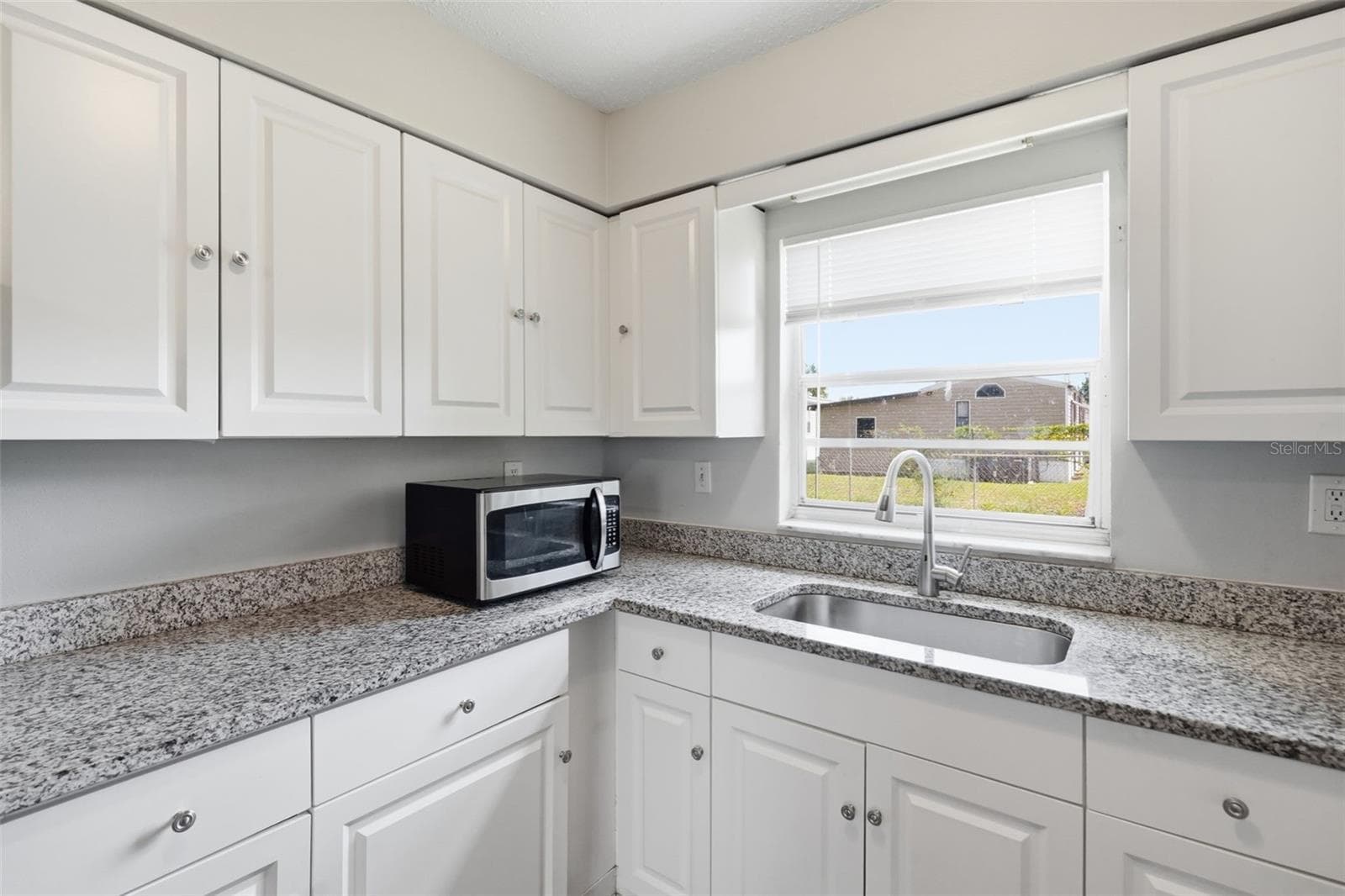 Single Family Residence at 1704 WAYMAN ST, LAKELAND, photo 18 of 32