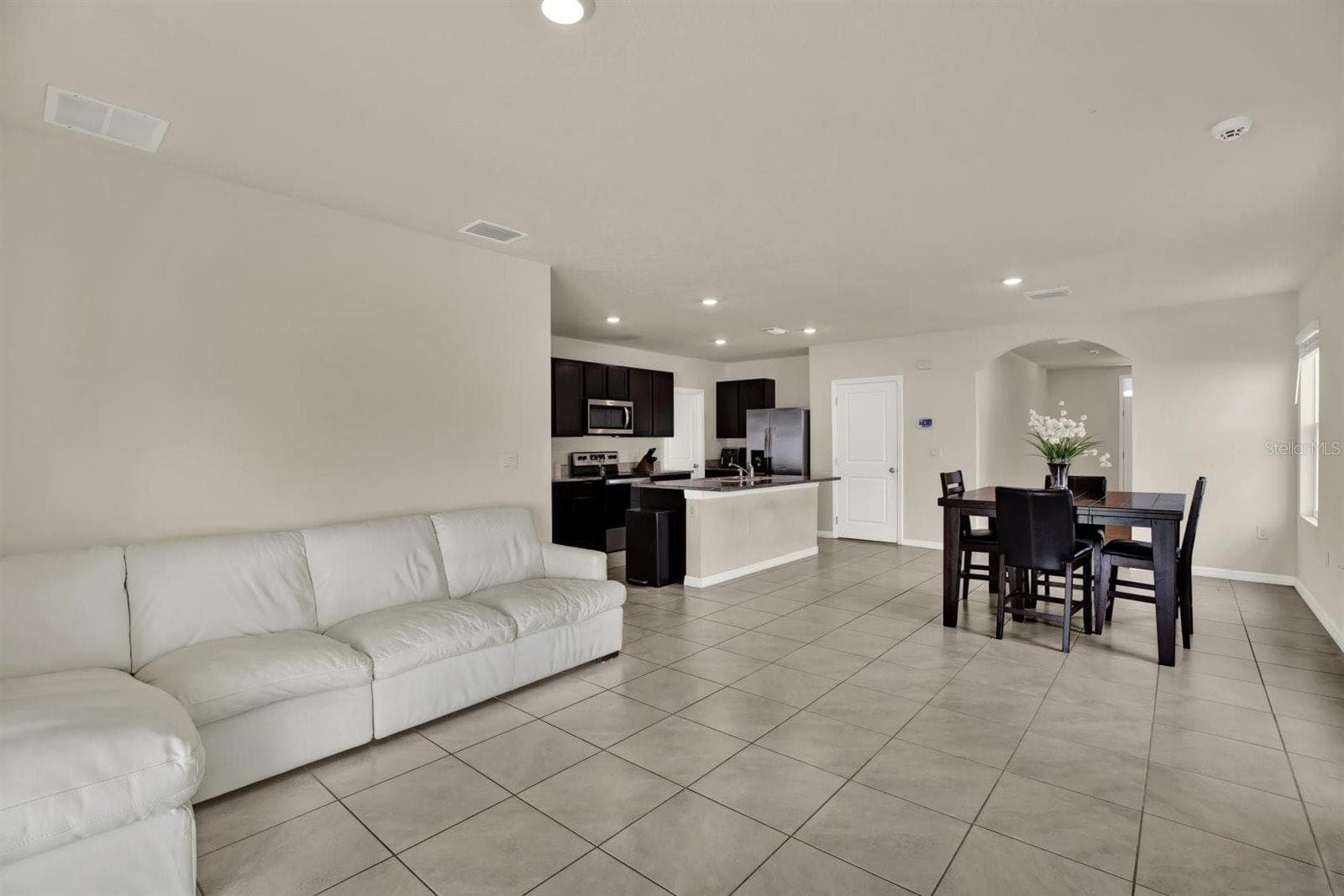 Living & Dining Area - 34047 JASPER STONE DR, WESLEY CHAPEL