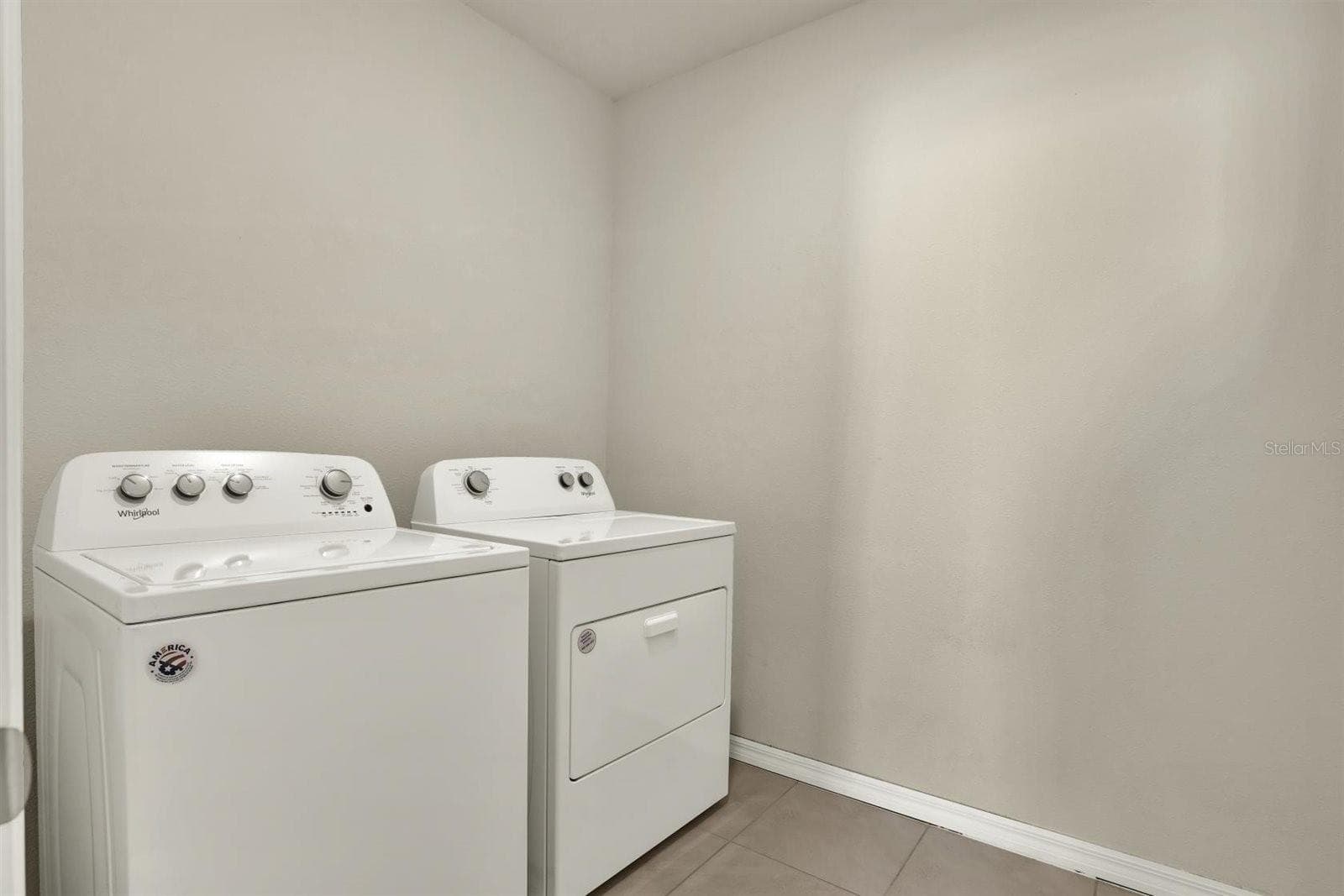 Washer & Dryer Included - 34047 JASPER STONE DR, WESLEY CHAPEL