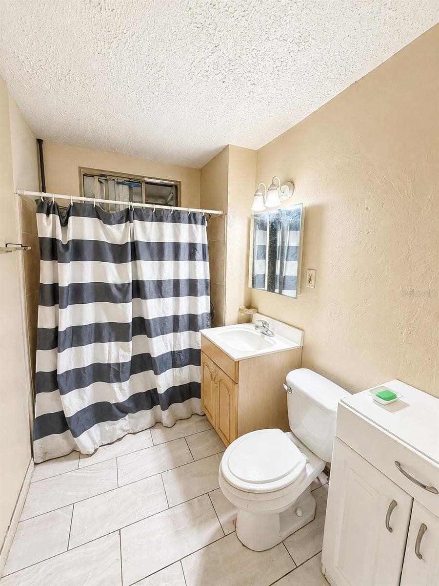 Single Family Residence at 202 SHADY PL, DAYTONA BEACH, photo 2 of 12