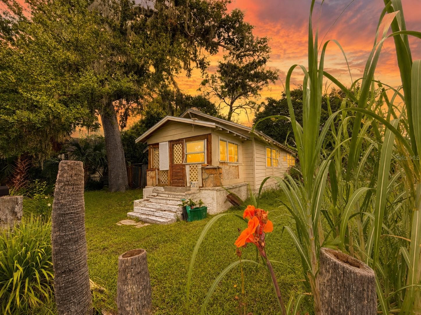 Single Family Residence at 202 SHADY PL, DAYTONA BEACH, photo 4 of 12