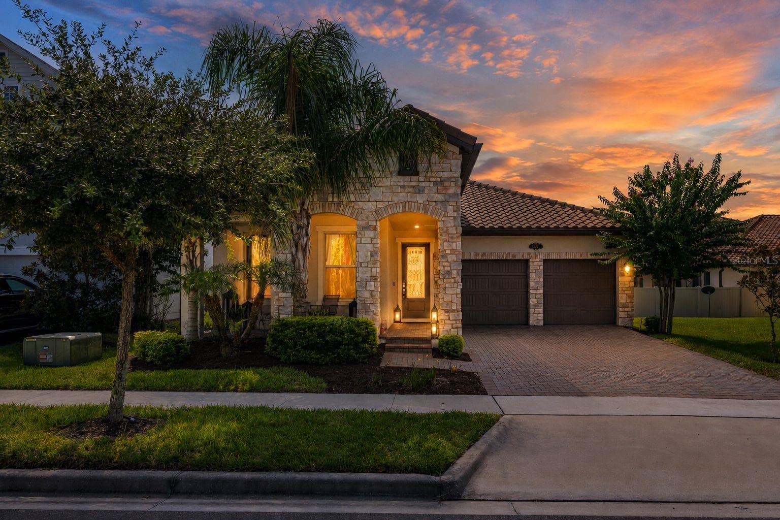 8291 PROCIDA ISLE LN