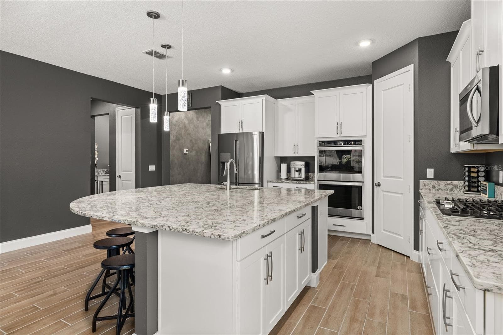 Single Family Residence at 8291 PROCIDA ISLE LN, WINDERMERE, photo 15 of 79