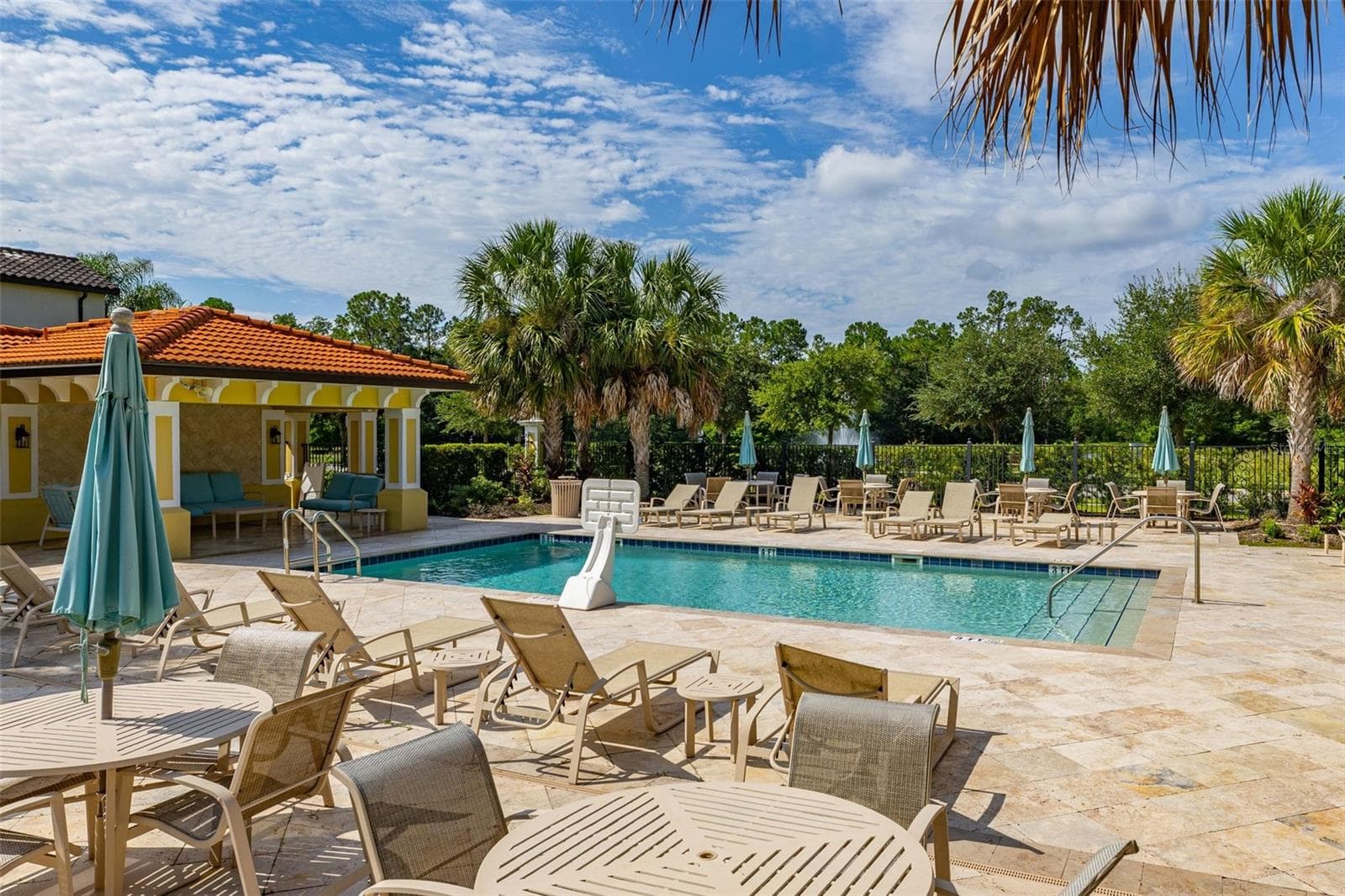 Community Pool. - 8291 PROCIDA ISLE LN, WINDERMERE