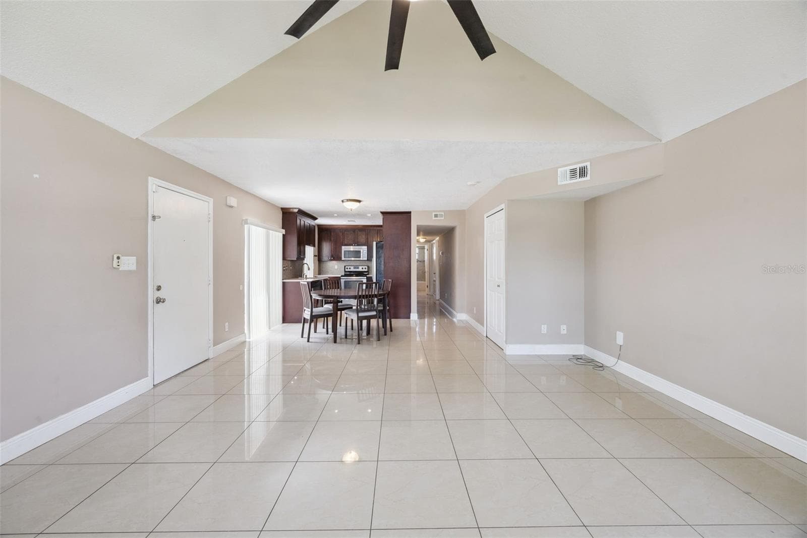 Condominium at 3023 RIO GRANDE TRL #3023, KISSIMMEE, photo 13 of 25