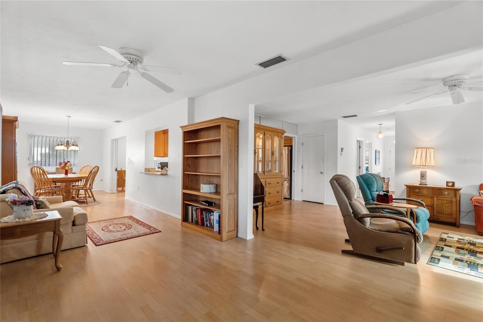plenty of room for guests - 773 VIVIENDA SOUTH CT #8, VENICE