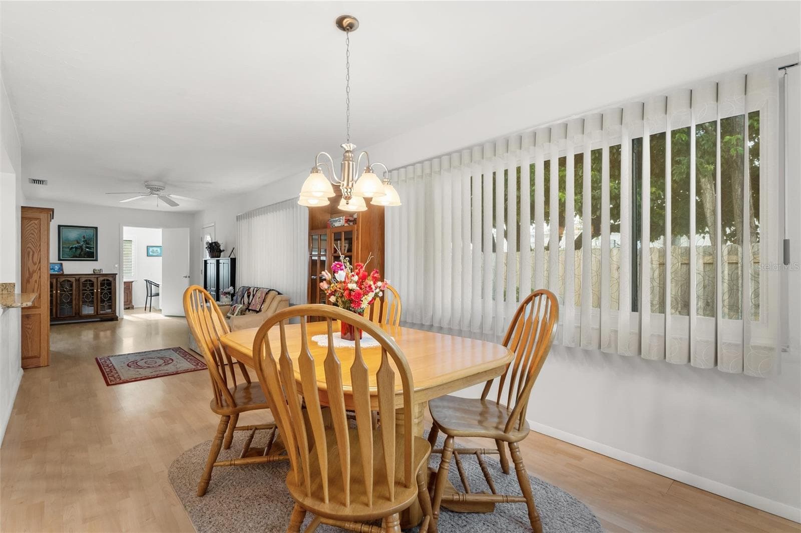 family room with dining space - 773 VIVIENDA SOUTH CT #8, VENICE