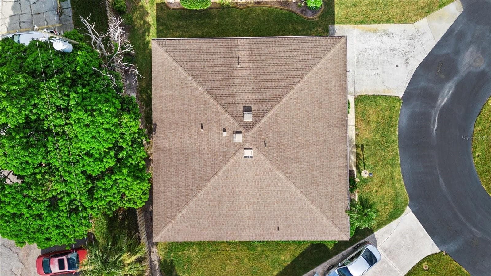 HOA takes care of roof - 773 VIVIENDA SOUTH CT #8, VENICE